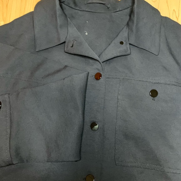 Aritzia - little cropped jacket (black) - Picture 2 of 10